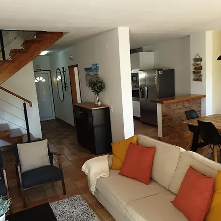 G&b Beach House Villa